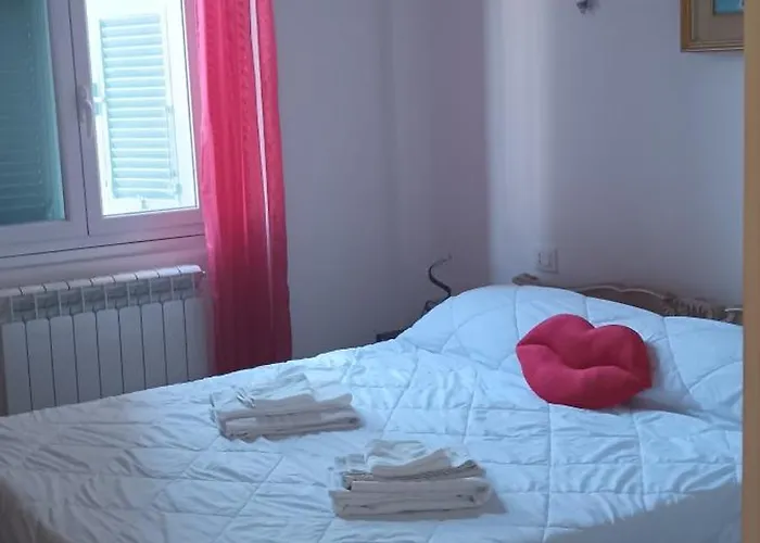 Apartmán Il Mare A Un Passo Da Casa Samy Intero 6 Posti Letto 60 Mt *